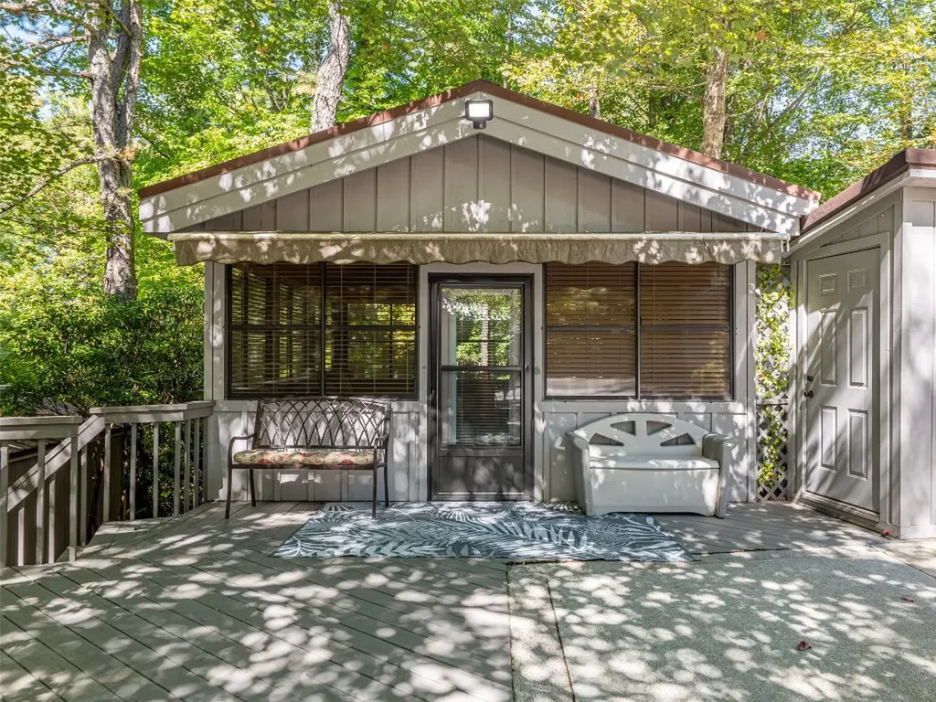 31 Boulder Drive Lake Toxaway NC 28747