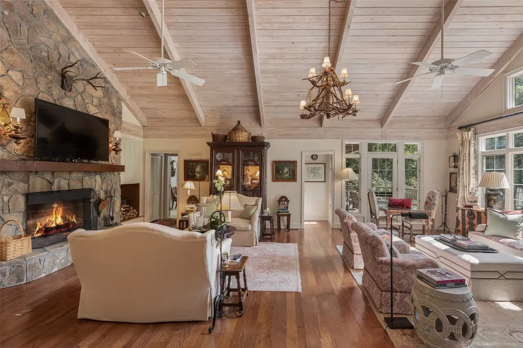 83 Hummingbird Circle Highlands NC 28741