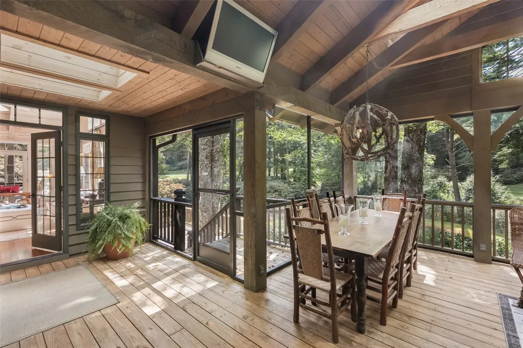 83 Hummingbird Circle Highlands NC 28741