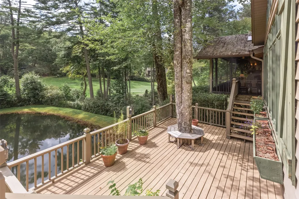 83 Hummingbird Circle Highlands NC 28741