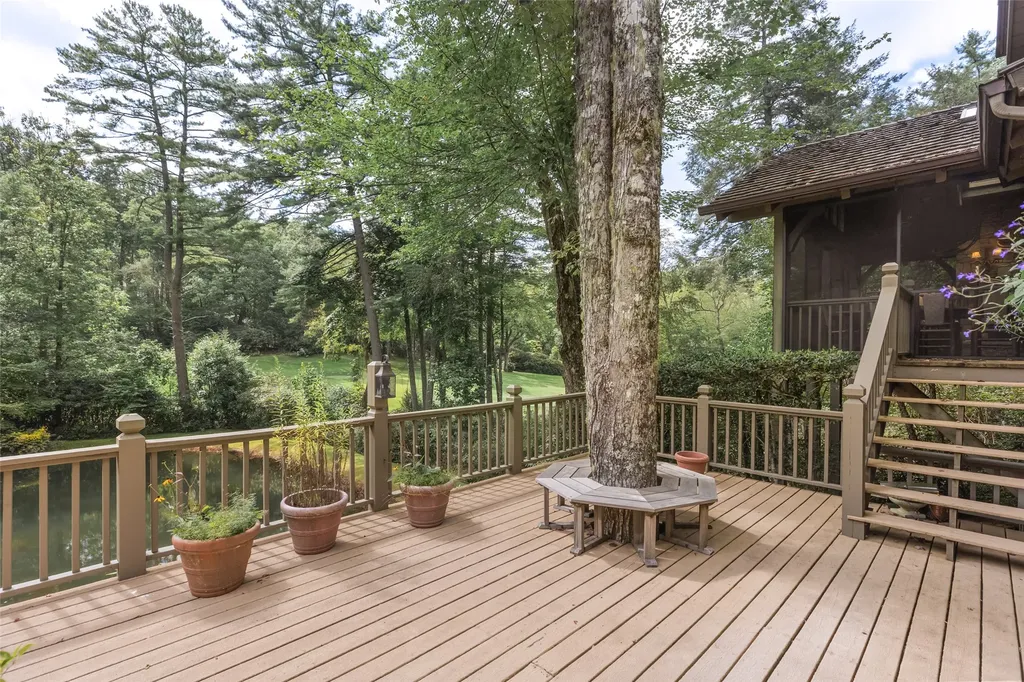 83 Hummingbird Circle Highlands NC 28741
