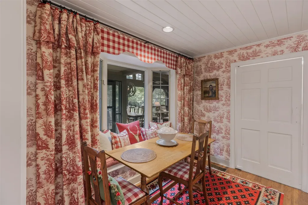 83 Hummingbird Circle Highlands NC 28741