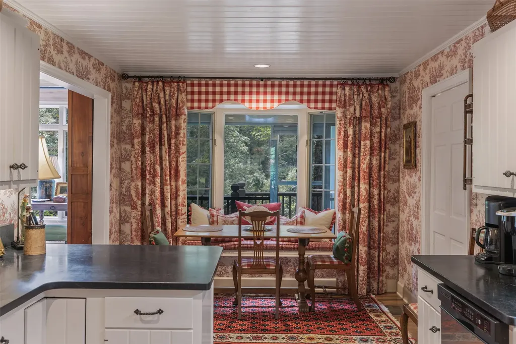 83 Hummingbird Circle Highlands NC 28741