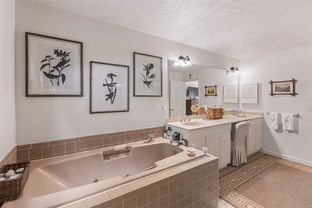 83 Hummingbird Circle Highlands NC 28741