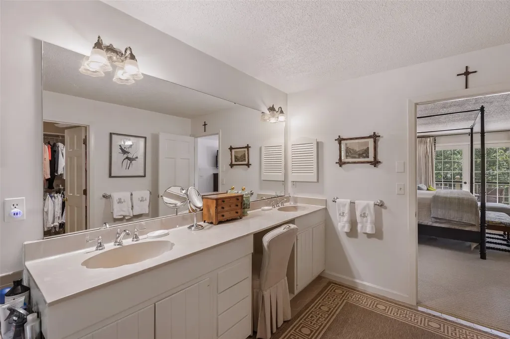 83 Hummingbird Circle Highlands NC 28741