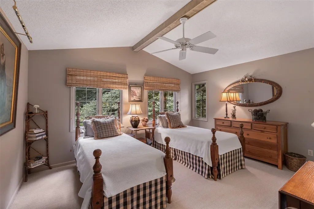 83 Hummingbird Circle Highlands NC 28741