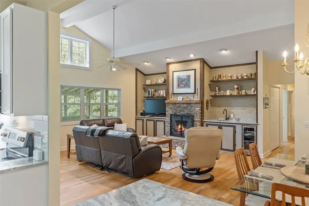 22 Joe Pye Trail Highlands NC 28741