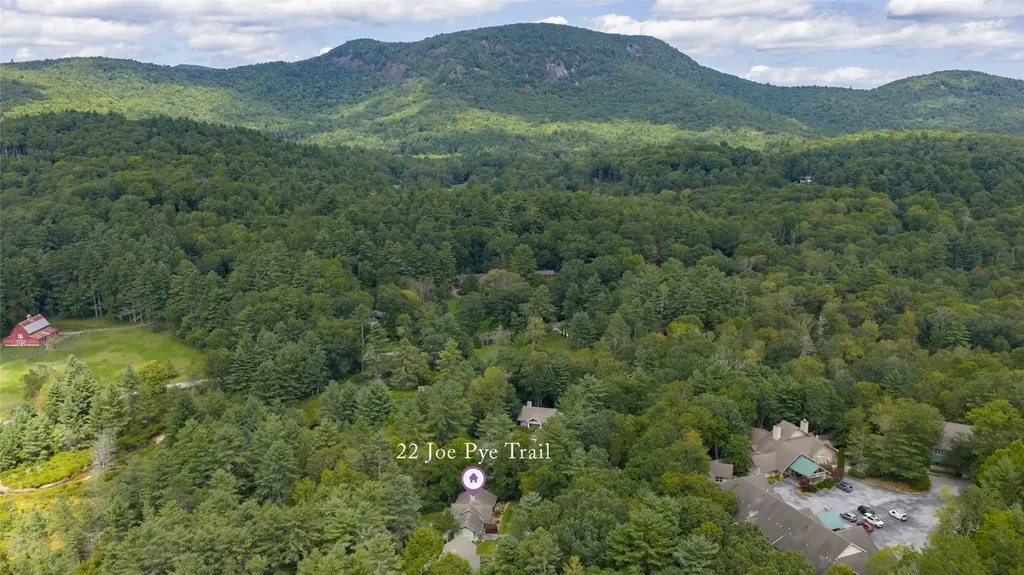 22 Joe Pye Trail Highlands NC 28741