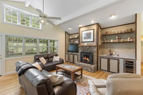 22 Joe Pye Trail Highlands NC 28741