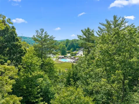 D51-52 North Club Boulevard Lake Toxaway NC 28747