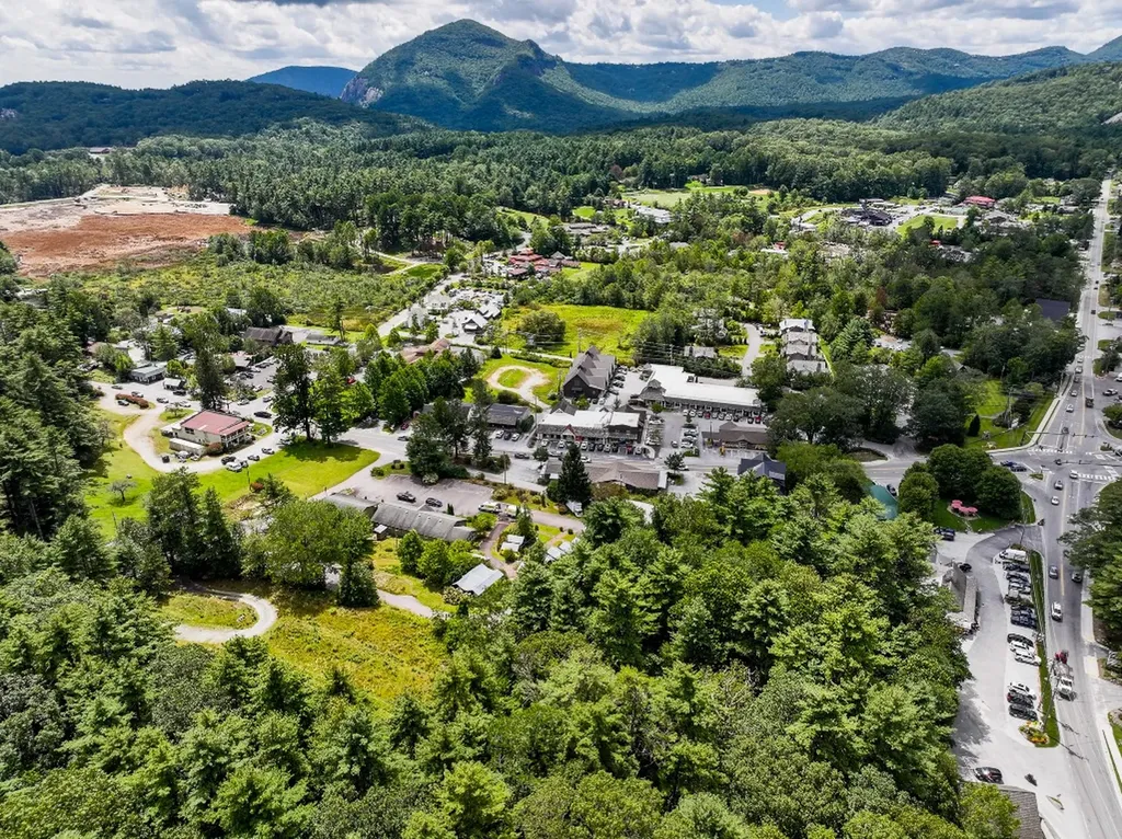 95 Highway 107 S Cashiers NC 28717