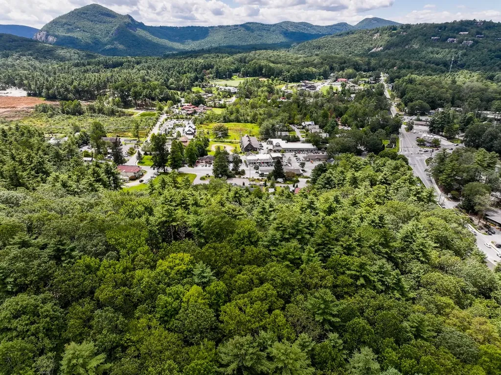 95 Highway 107 S Cashiers NC 28717