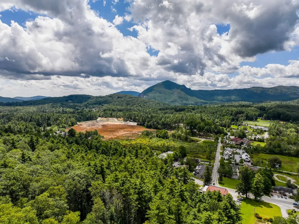 95 Highway 107 S Cashiers NC 28717