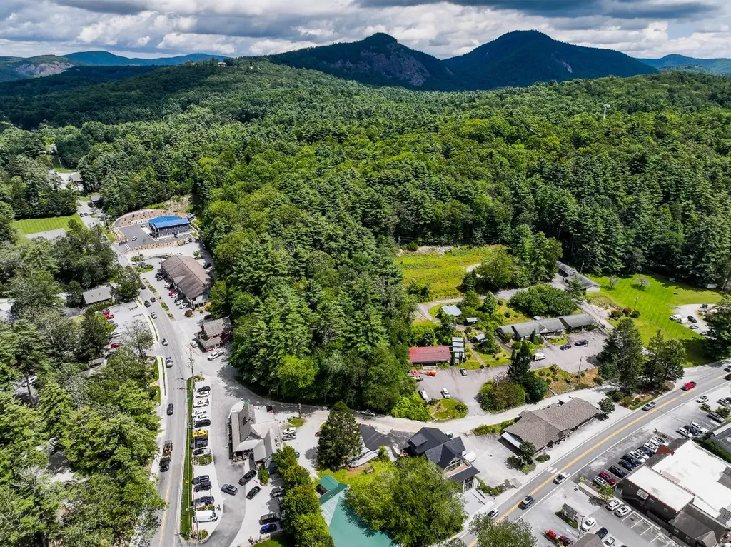 95 Highway 107 S Cashiers NC 28717