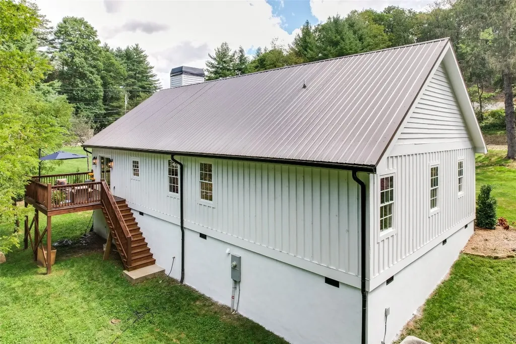 39 Jackson Drive Highlands NC 28741