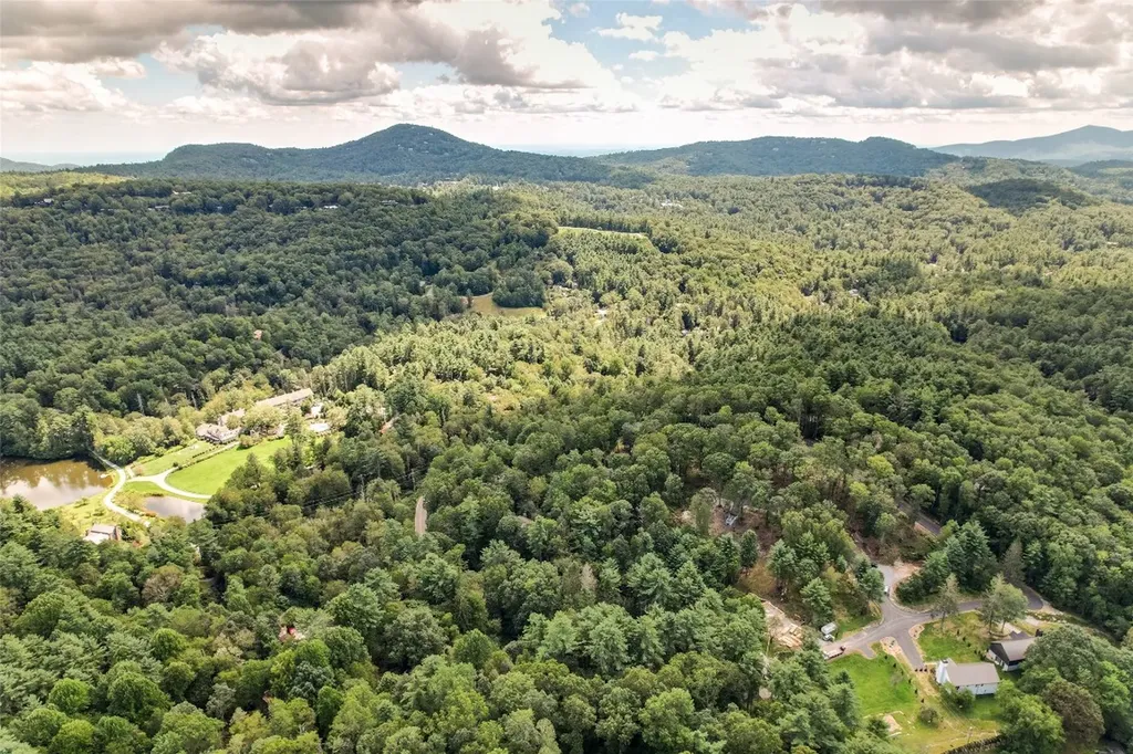 39 Jackson Drive Highlands NC 28741