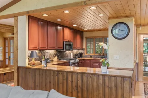 69 Homer Potts Road Highlands NC 28741