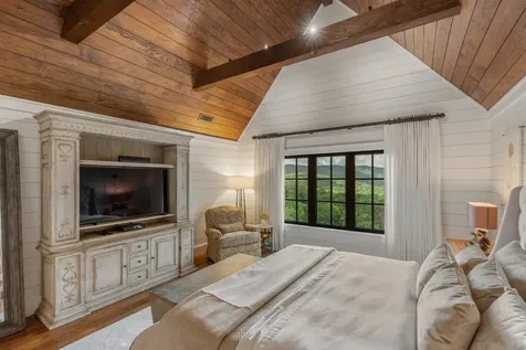 39 Firesong Lane Glenville NC 28736