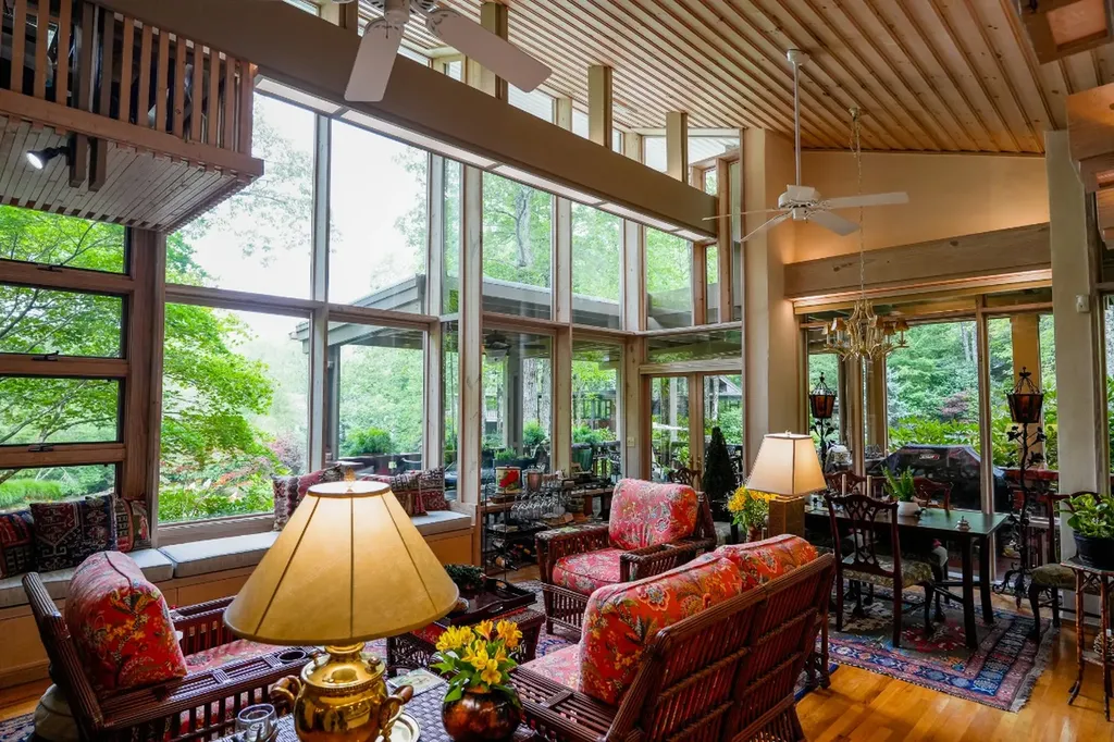 4 Woodland Lane Highlands NC 28741