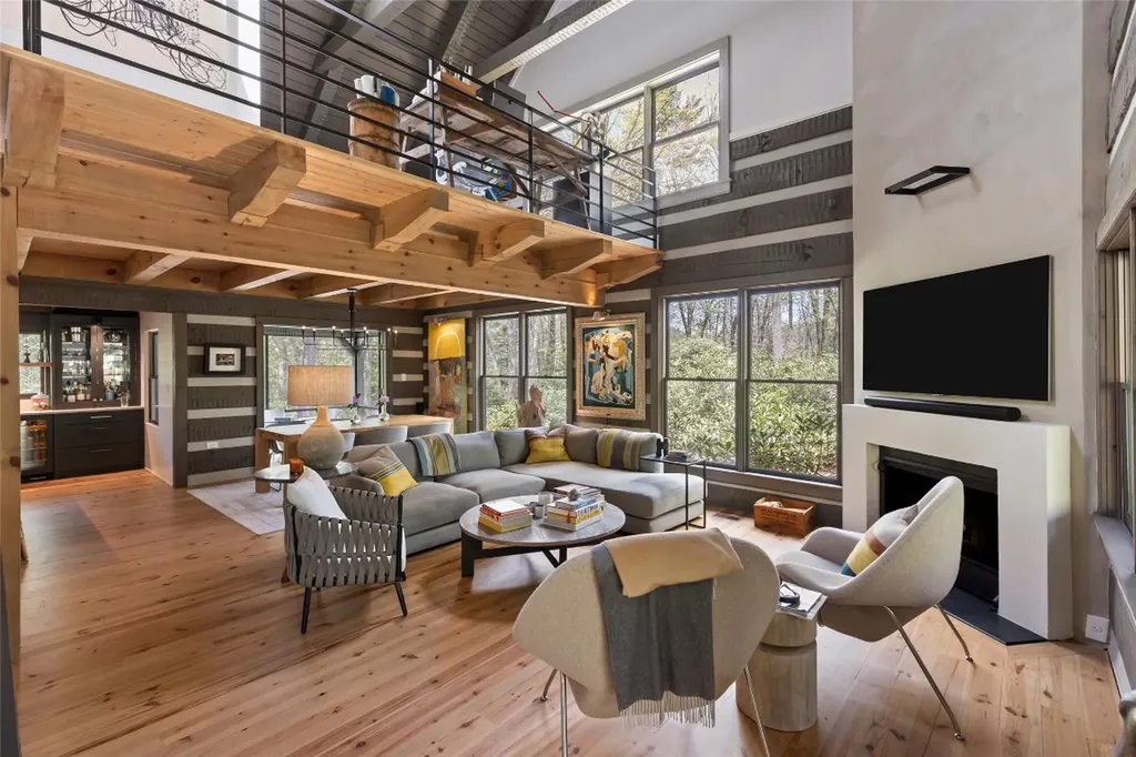 42 W Black Rock Circle Highlands NC 28741