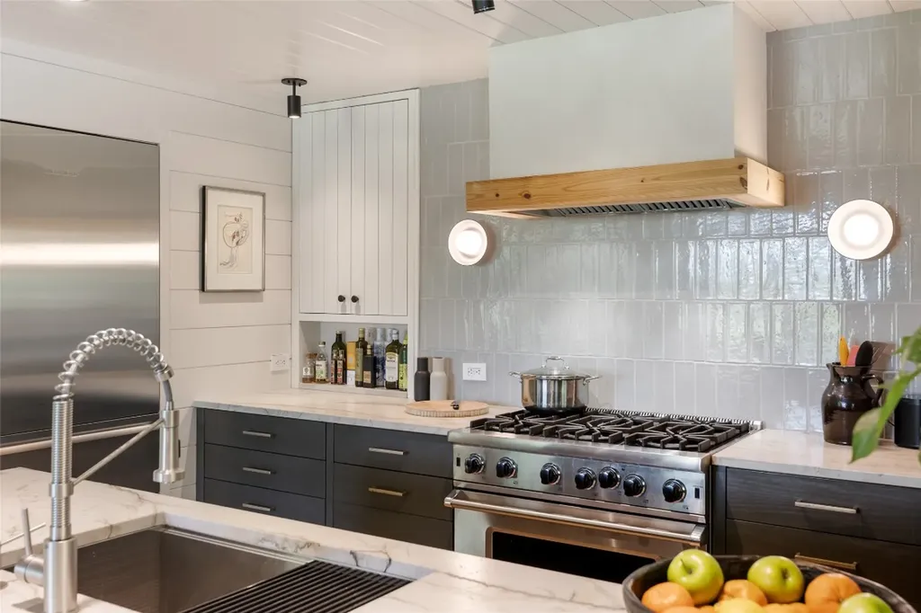 42 W Black Rock Circle Highlands NC 28741