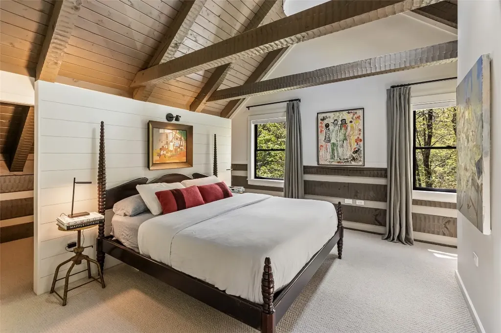 42 W Black Rock Circle Highlands NC 28741