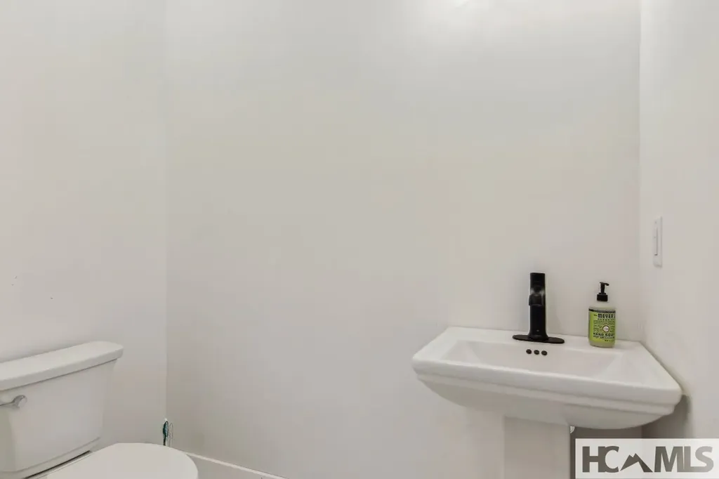 365 Cherokee Circle Lake Toxaway NC 28747