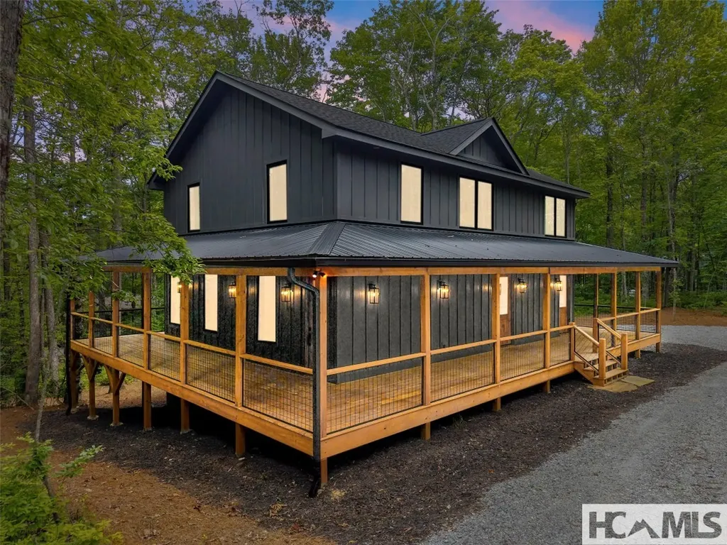 365 Cherokee Circle Lake Toxaway NC 28747