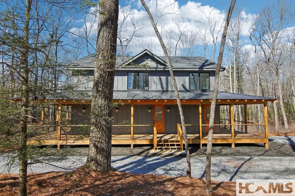 365 Cherokee Circle Lake Toxaway NC 28747