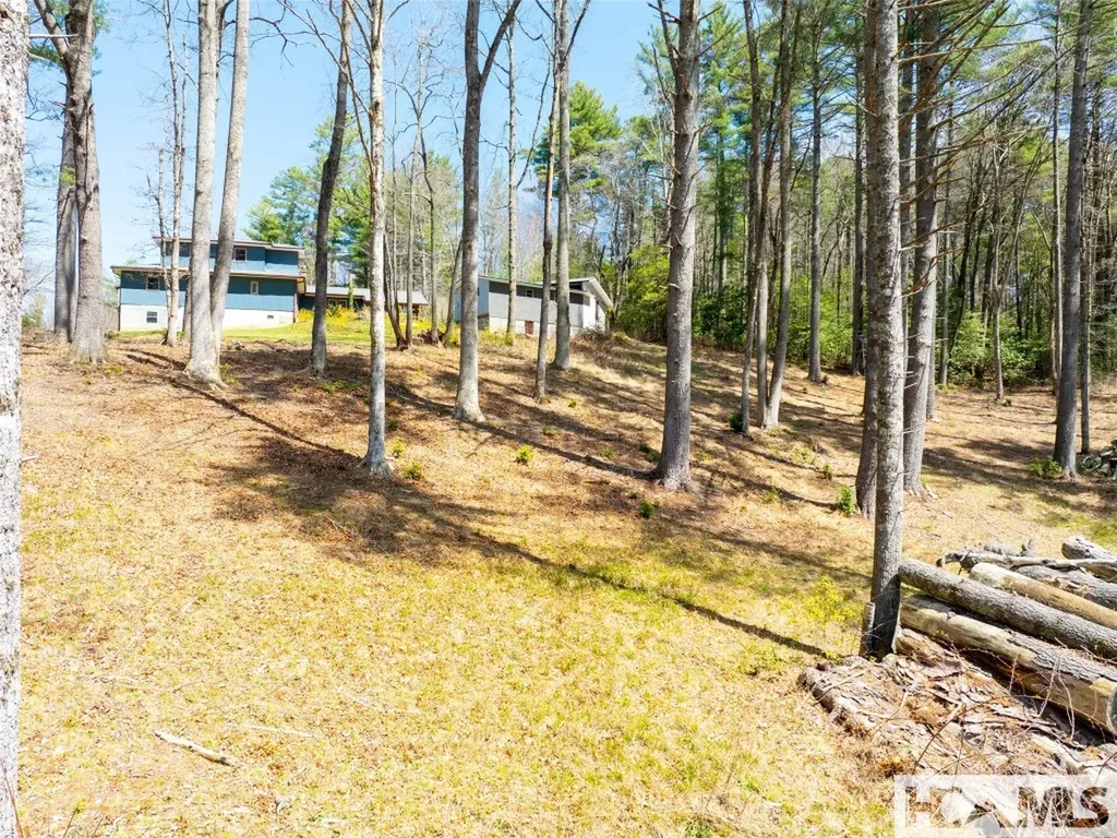 140 Hangin Dog Lane Lake Toxaway NC 28747