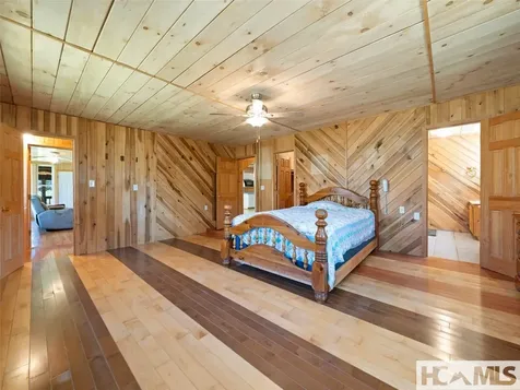 140 Hangin Dog Lane Lake Toxaway NC 28747