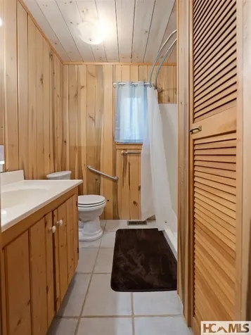 140 Hangin Dog Lane Lake Toxaway NC 28747