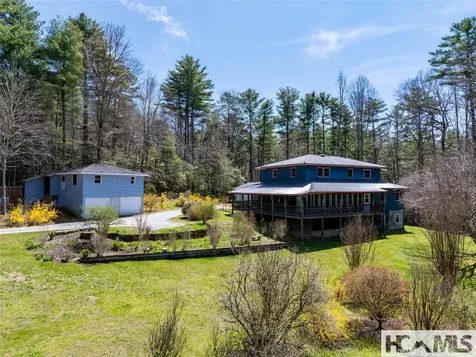 140 Hangin Dog Lane Lake Toxaway NC 28747