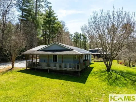 140 Hangin Dog Lane Lake Toxaway NC 28747