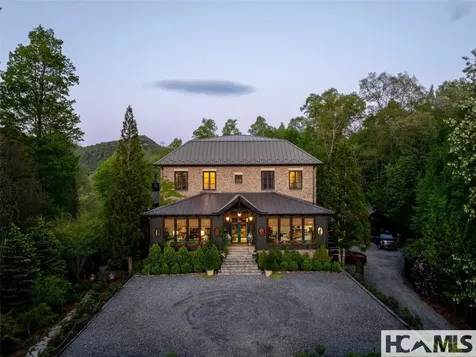 13084 Canada Road Tuckasegee NC 28783