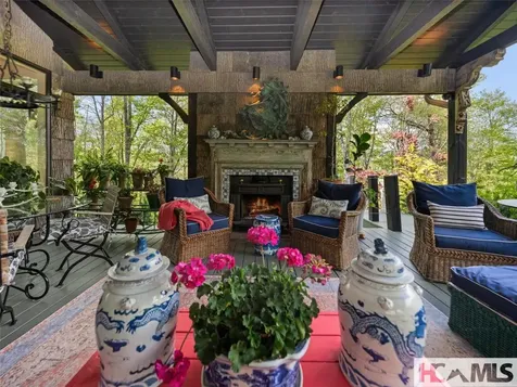 13084 Canada Road Tuckasegee NC 28783