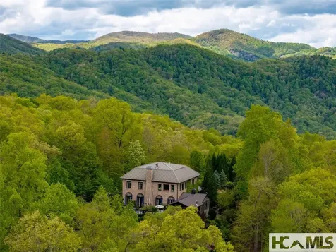 13084 Canada Road Tuckasegee NC 28783