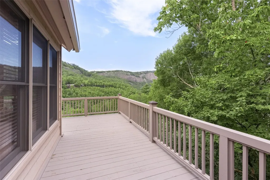 2130 Falcon Ridge Highlands NC 28741