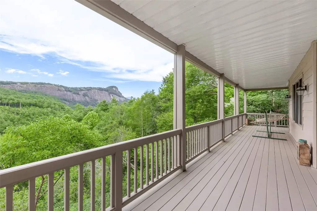 2130 Falcon Ridge Highlands NC 28741
