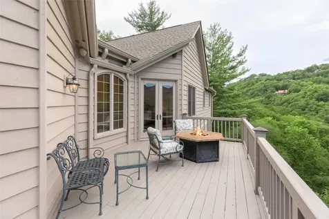 2130 Falcon Ridge Highlands NC 28741