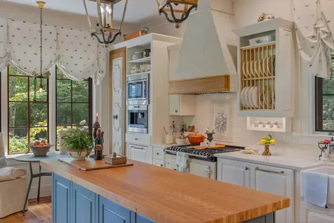 1442 Owl Gap Road Highlands NC 28741