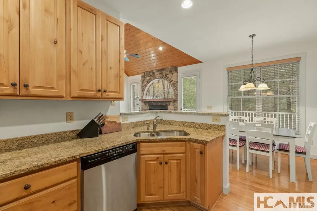 252 Sourwood Court Sapphire NC 28774