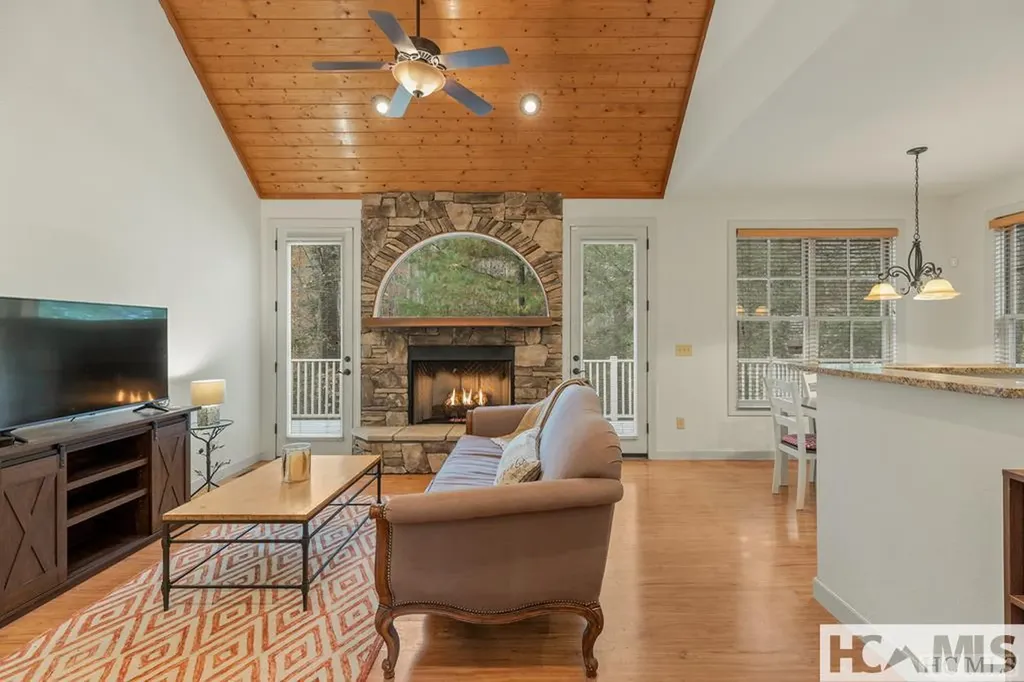 252 Sourwood Court Sapphire NC 28774