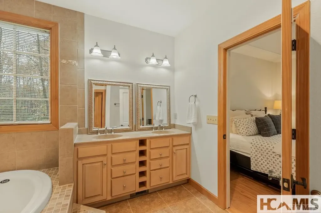 252 Sourwood Court Sapphire NC 28774