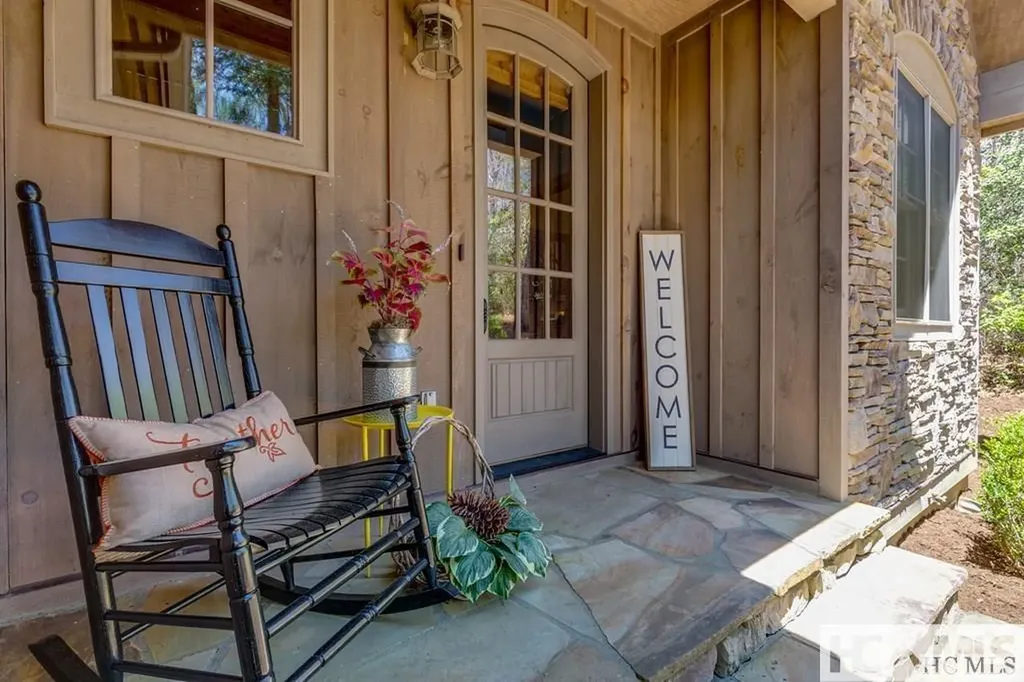 252 Sourwood Court Sapphire NC 28774