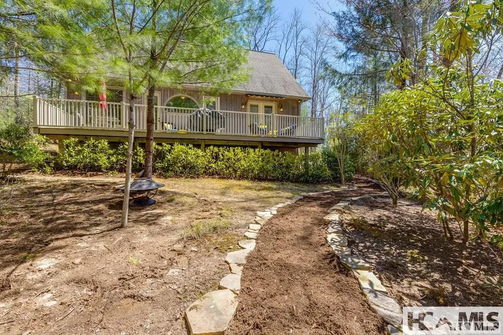 252 Sourwood Court Sapphire NC 28774