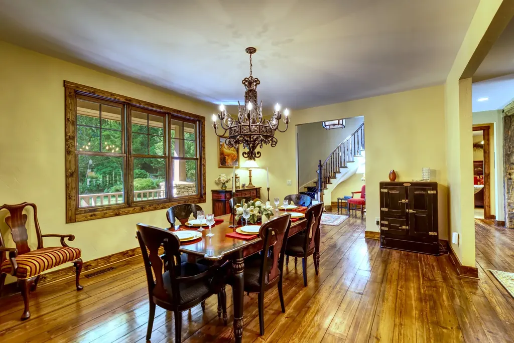 275 West Club Boulevard Lake Toxaway NC 28747