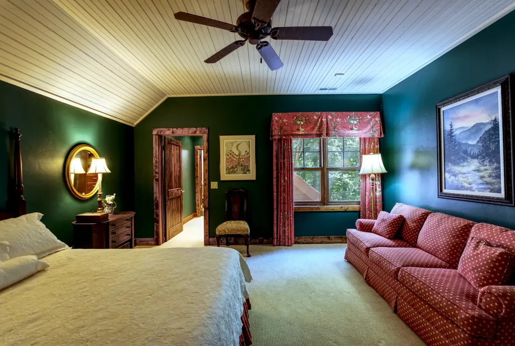 275 West Club Boulevard Lake Toxaway NC 28747