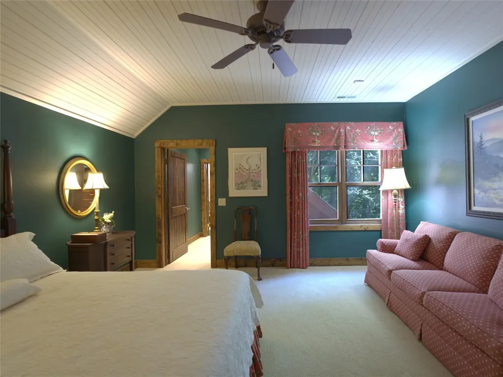 275 West Club Boulevard Lake Toxaway NC 28747