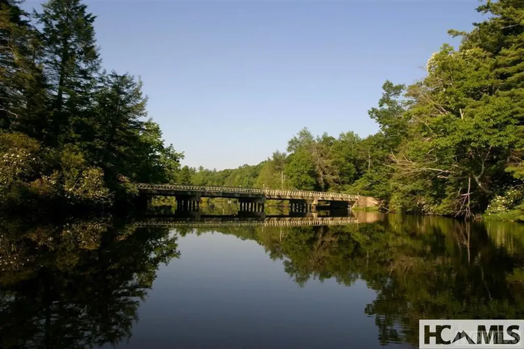 Lot277 Crescent Trail Highlands NC 28741